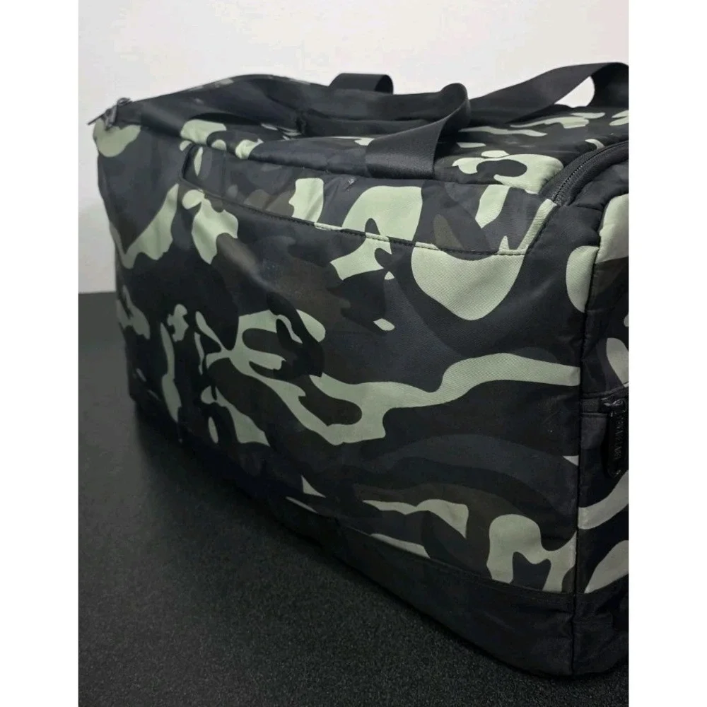 RARE‎ Private Label Duffle TRAVEL BAG Limited Edition Black Green Camo Full Size